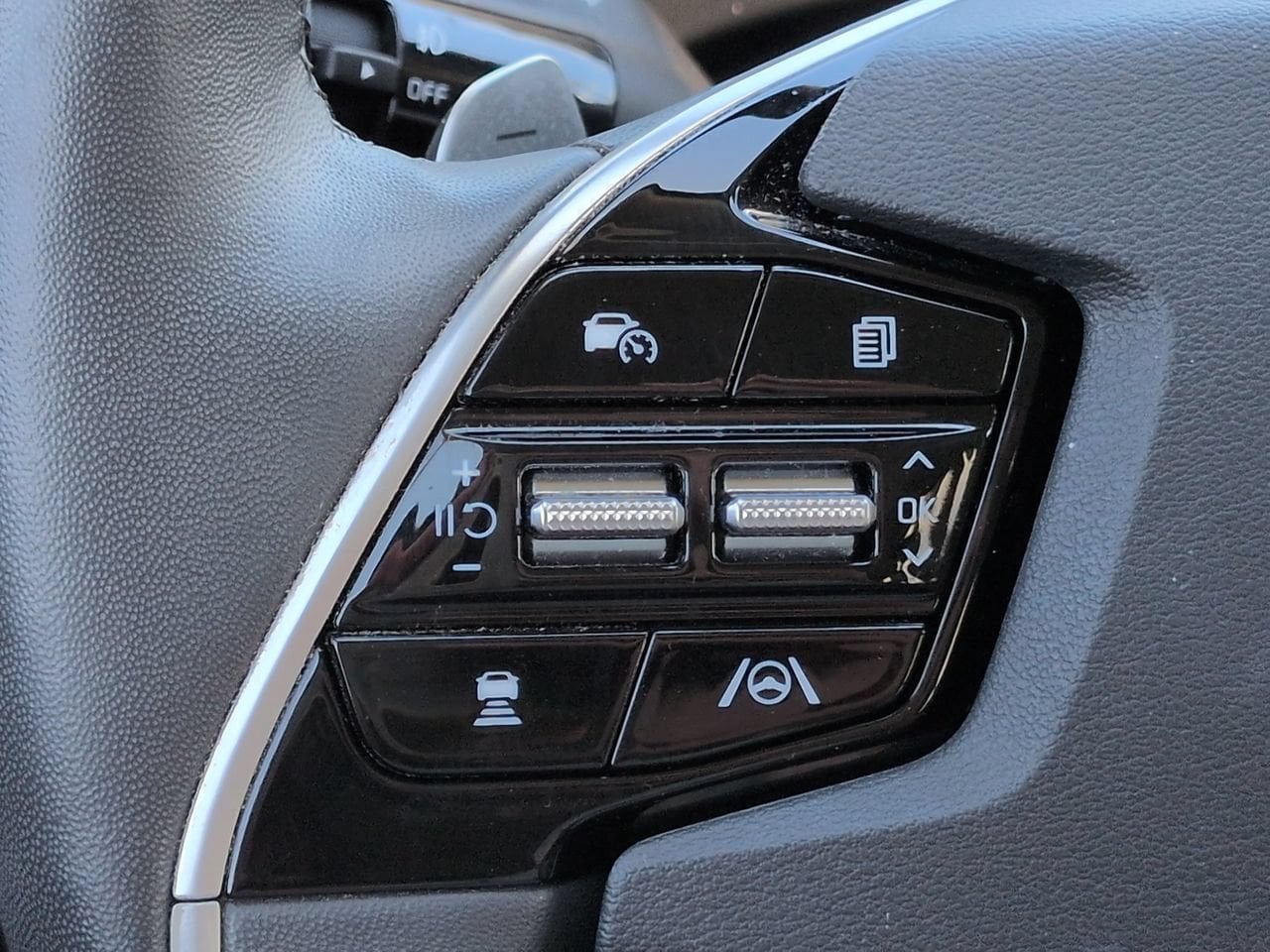 2023 Kia Niro SX Touring - Photo 25