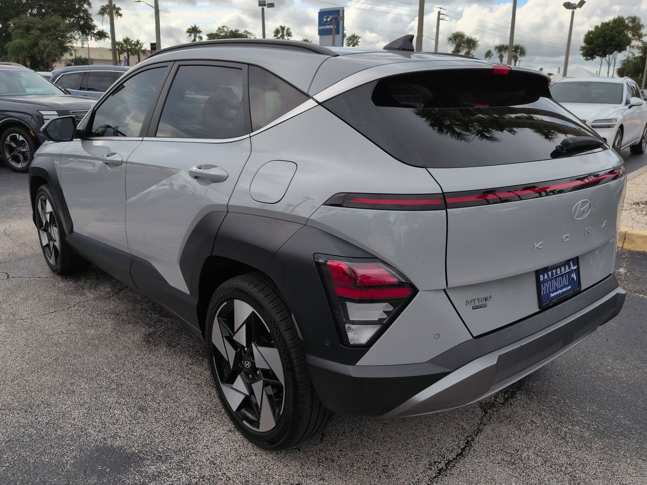 2024 Hyundai Kona Limited - Photo 6