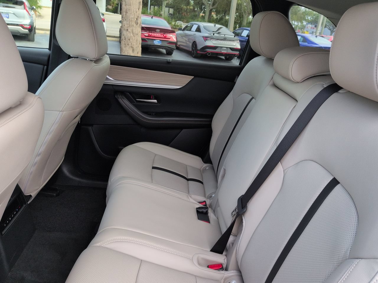 2025 Mazda CX-70 Premium Package - Photo 14