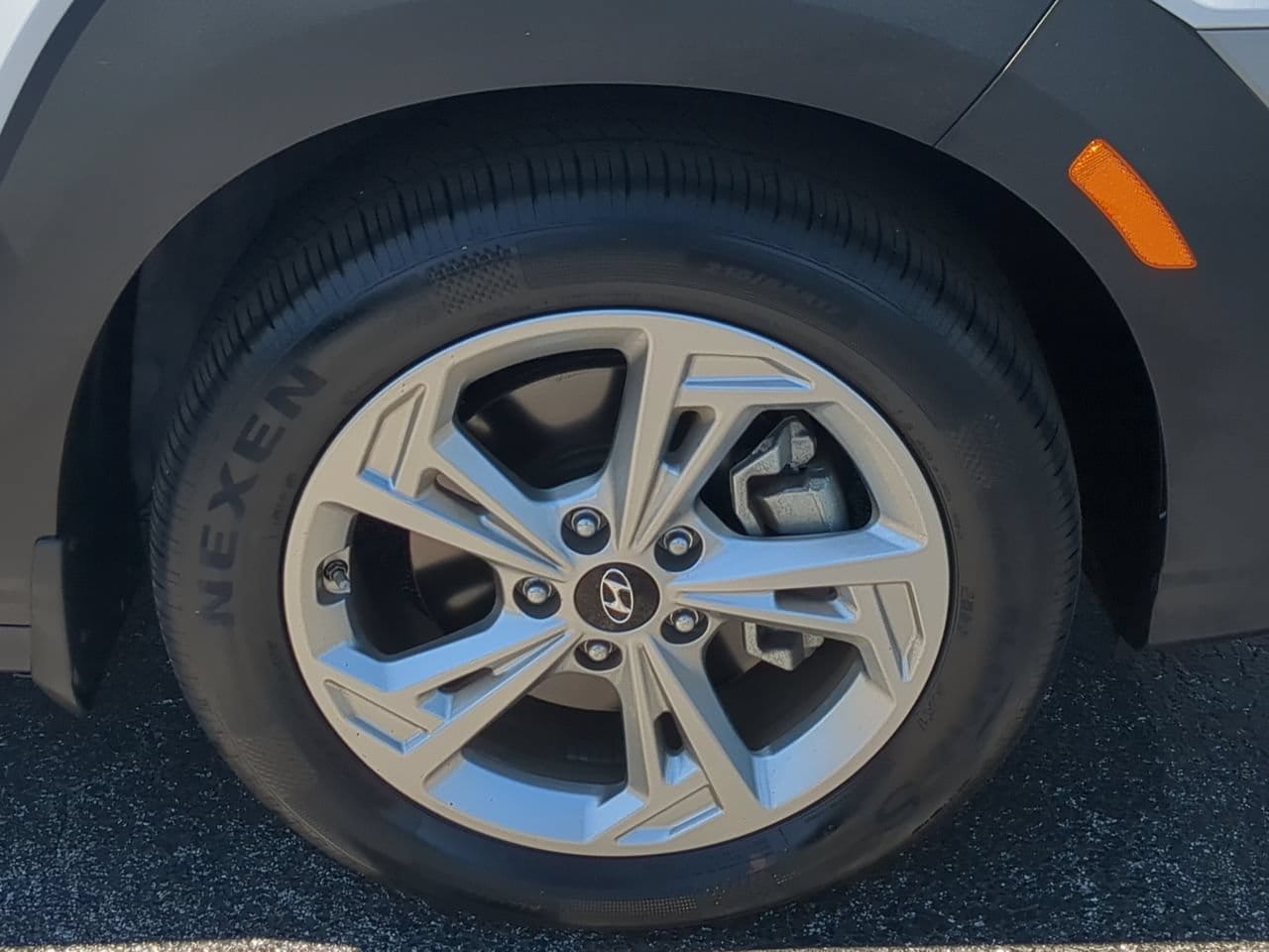2023 Hyundai Kona SEL - Photo 11