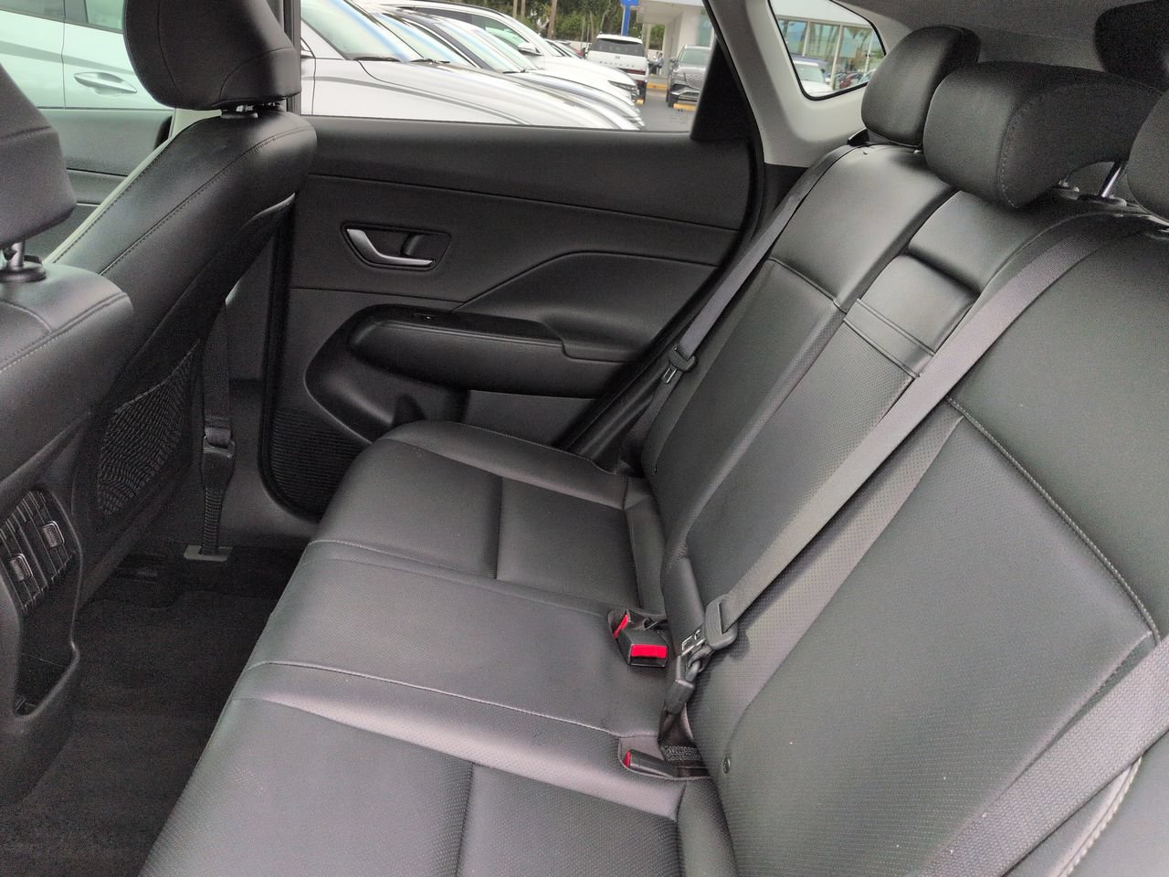 2024 Hyundai Kona Limited - Photo 14