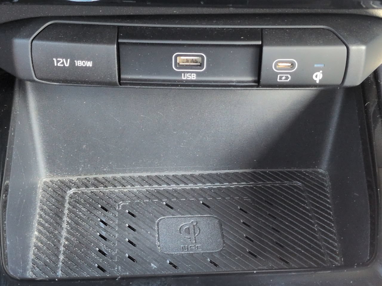 2023 Kia Niro SX Touring - Photo 22