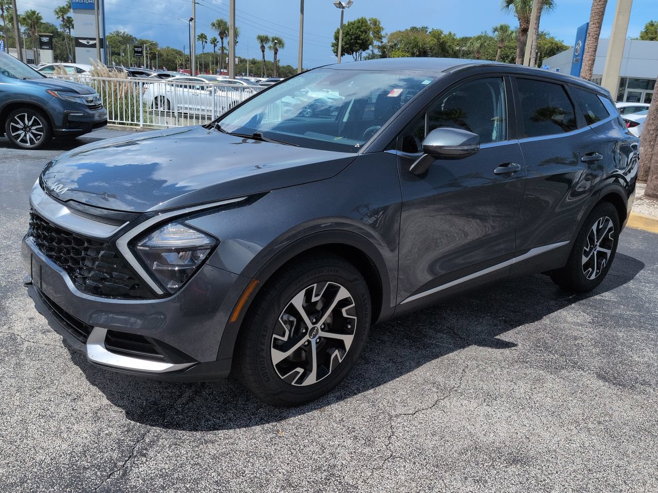 2023 Kia Sportage EX - Photo 8
