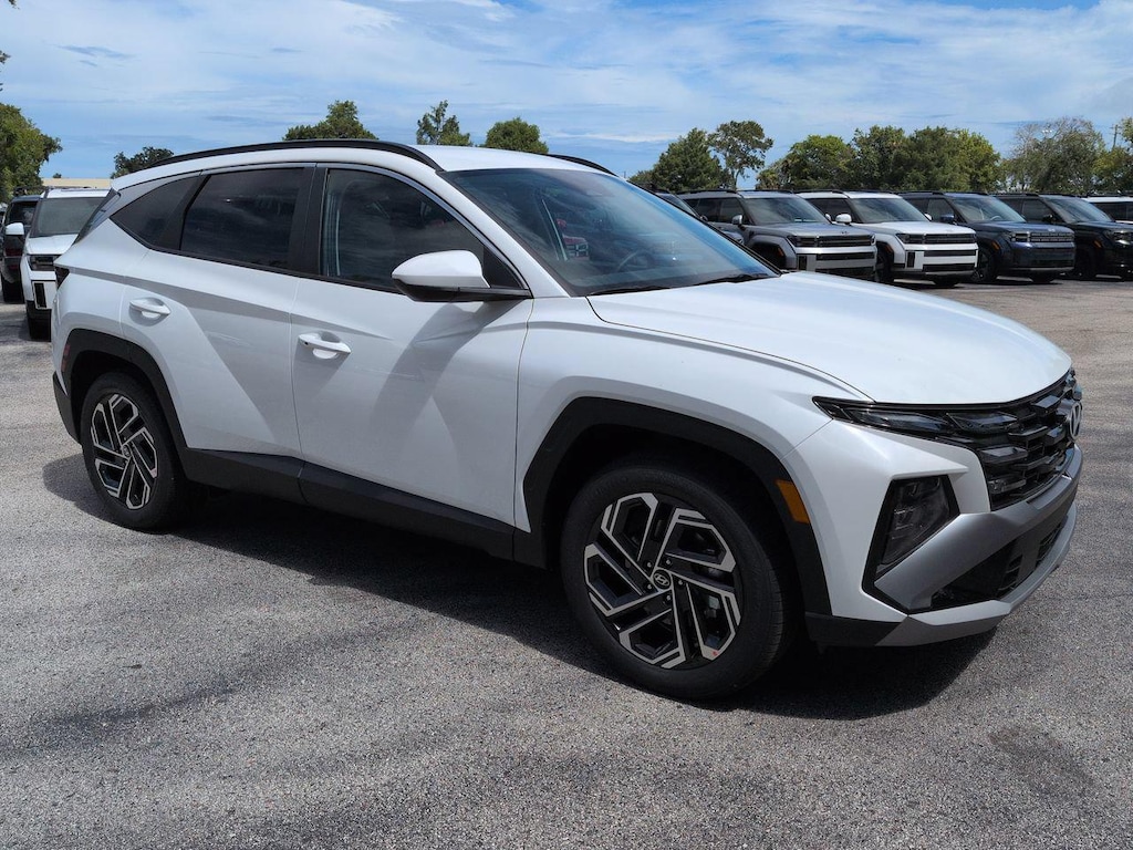 New 2026 Hyundai Tucson SEL Plus FWD SUV