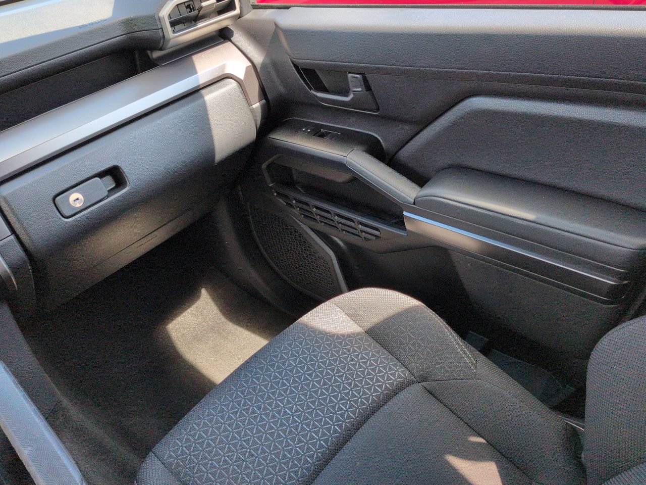 2026 Toyota 4Runner SR5 - Photo 17