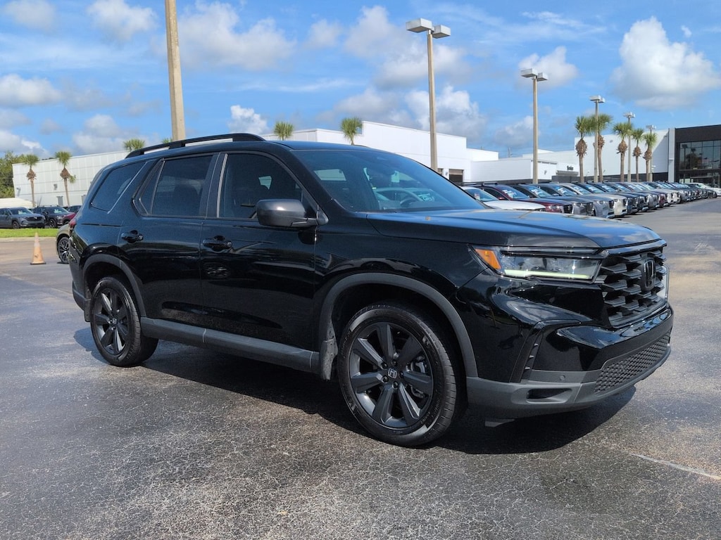 Used 2025 Honda Pilot Sport SUV