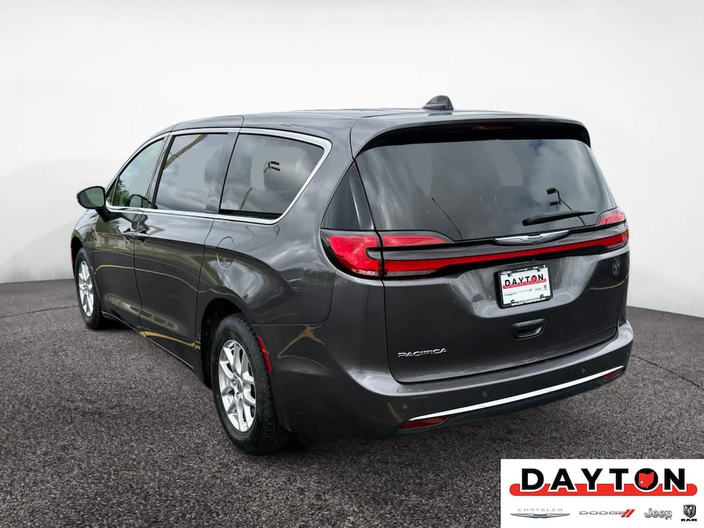 Used 2023 Chrysler Pacifica Touring L Van Passenger Van