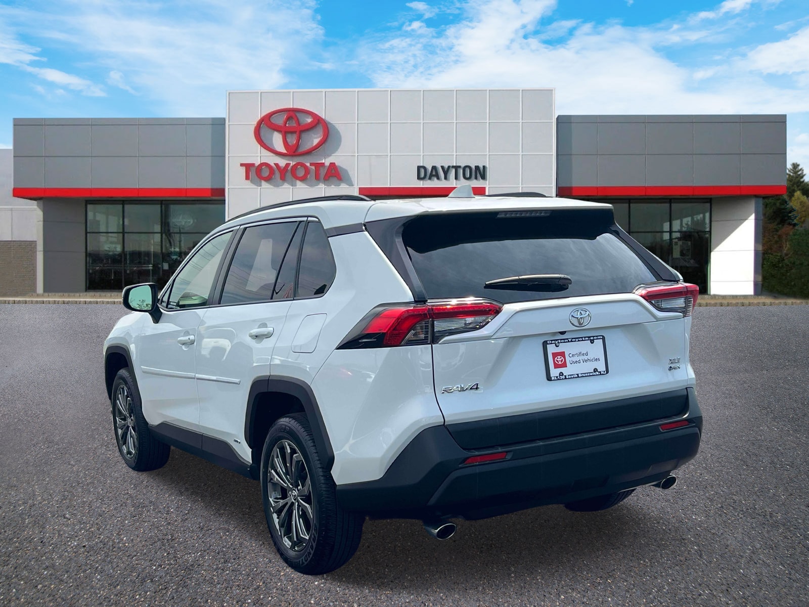 2025 Toyota RAV4 XLE Premium - Photo 3