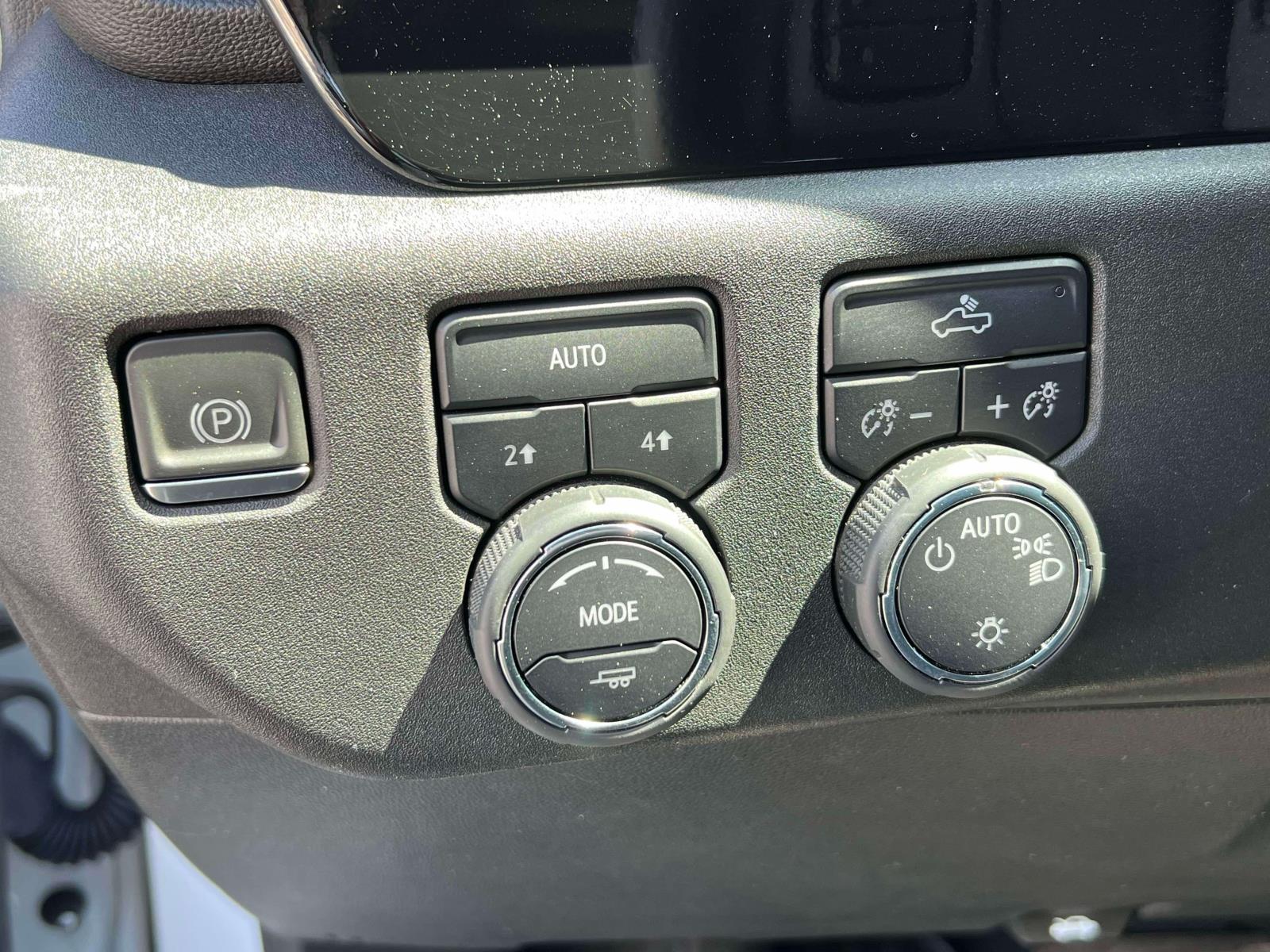 2023 Chevrolet Silverado 1500 LT - Photo 16