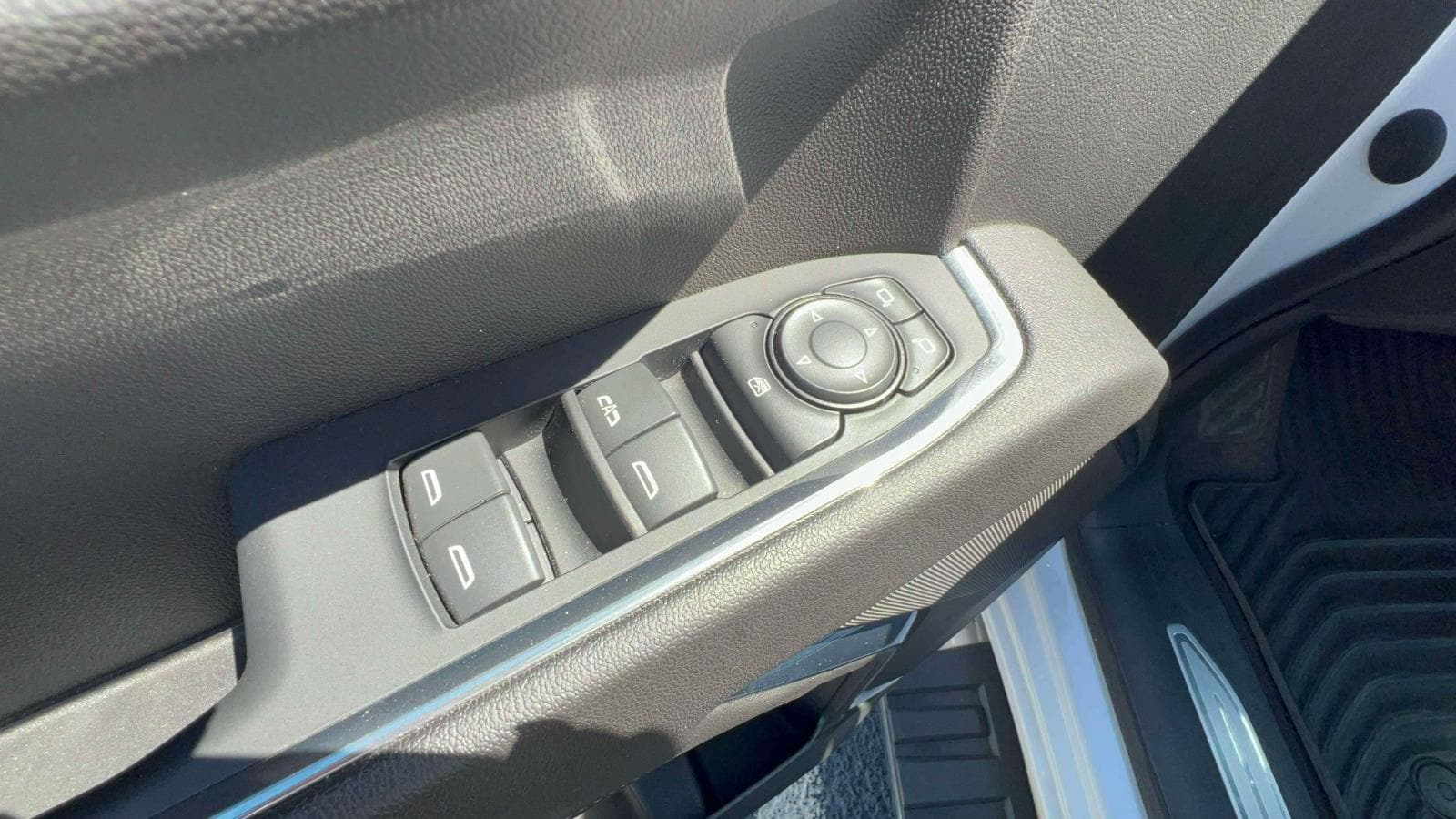 2023 Chevrolet Silverado 1500 LT - Photo 20