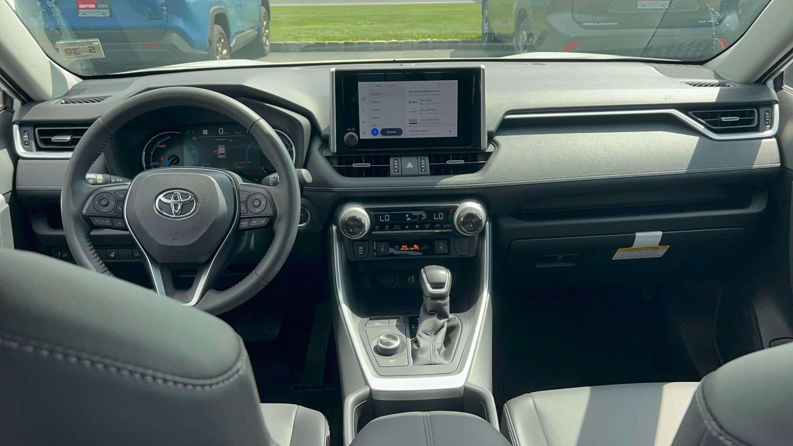 2025 Toyota RAV4 XLE Premium - Photo 30