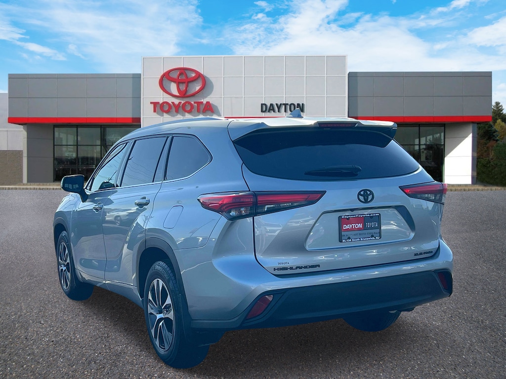 Used 2020 Toyota Highlander XLE SUV