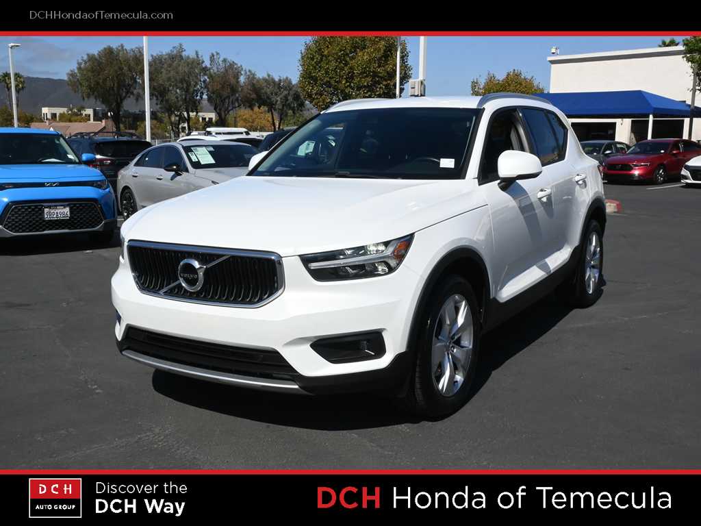 2021 Volvo XC40