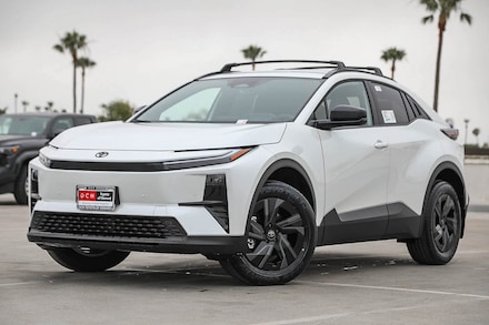Toyota C-HR SE SE AWD 2026