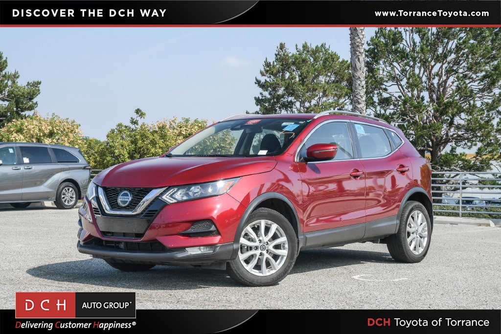 2022 Nissan Rogue Sport SV