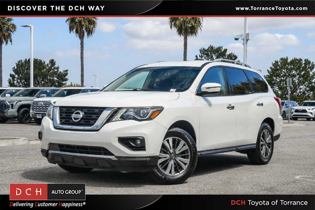 2017 Nissan Pathfinder SV