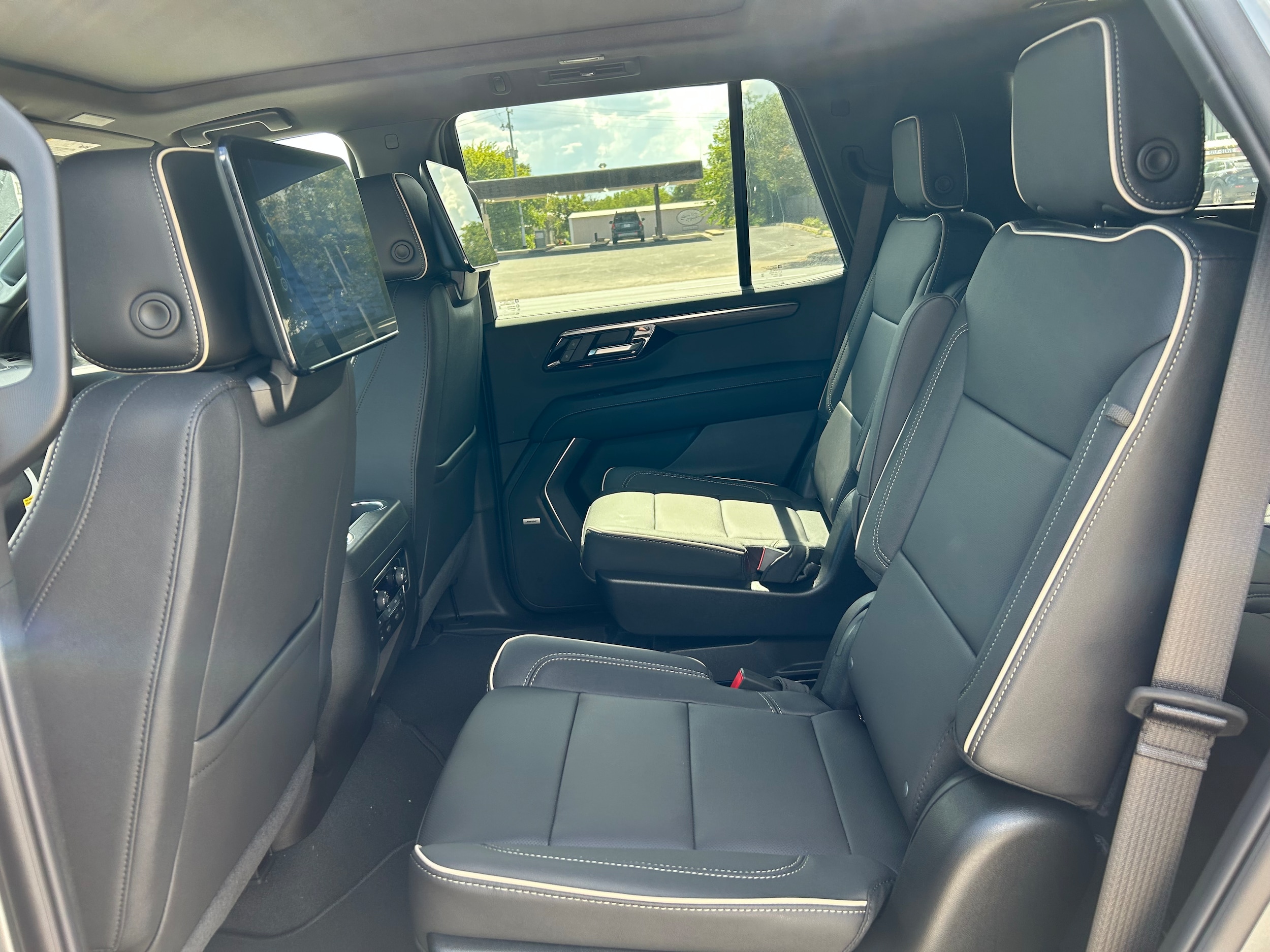 2026 Chevrolet Tahoe Premier - Photo 29