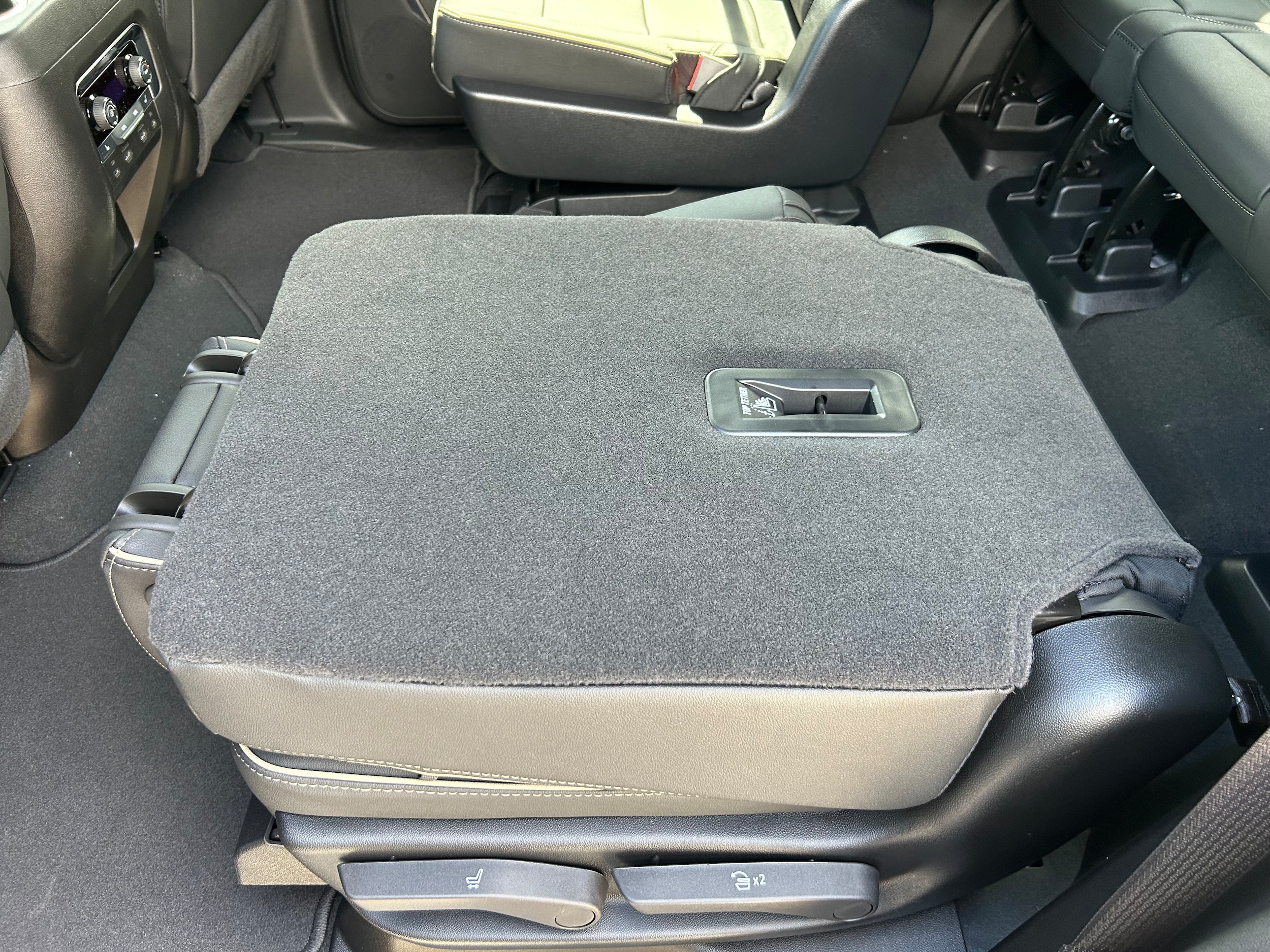 2026 Chevrolet Tahoe Premier - Photo 30