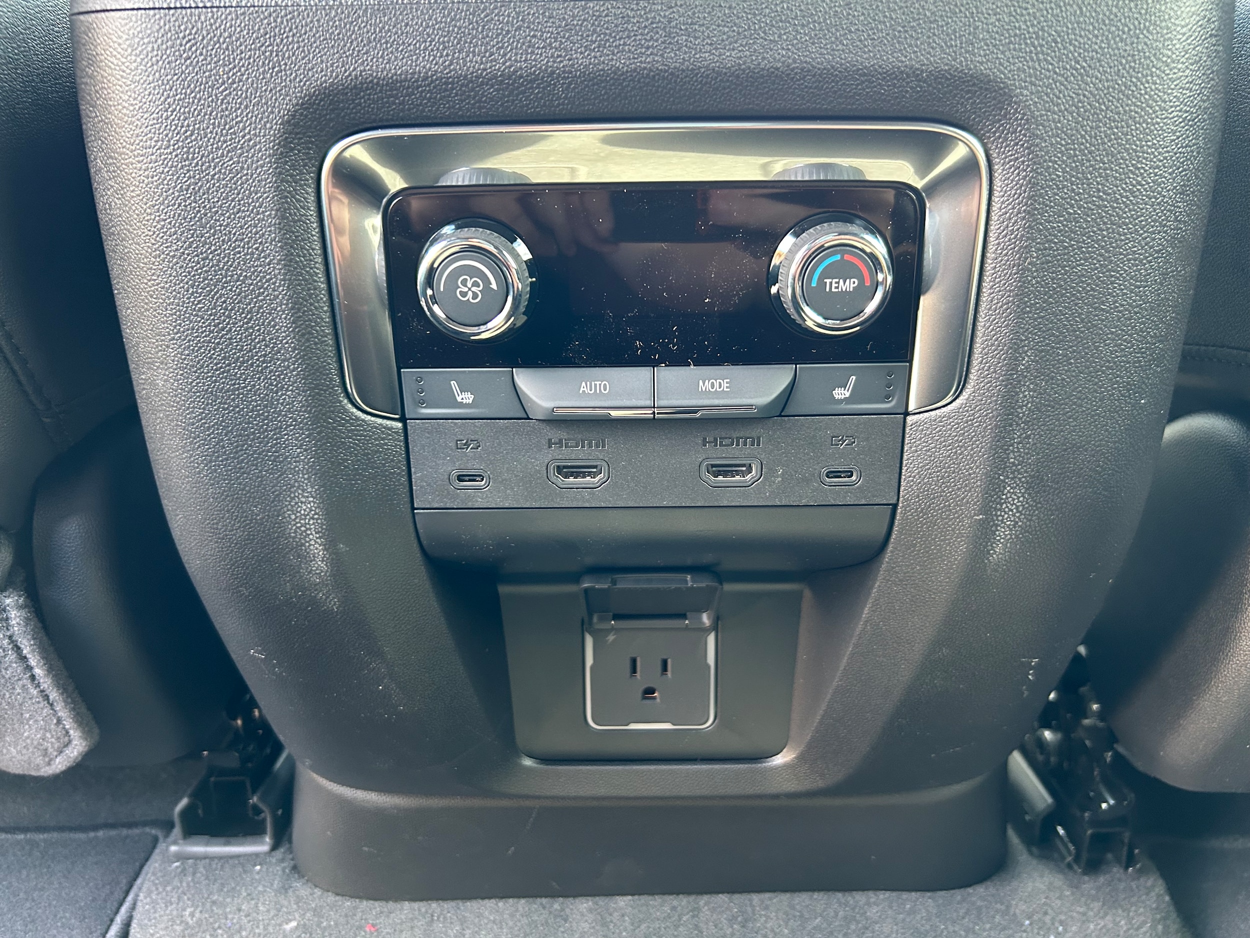 2026 Chevrolet Tahoe Premier - Photo 33