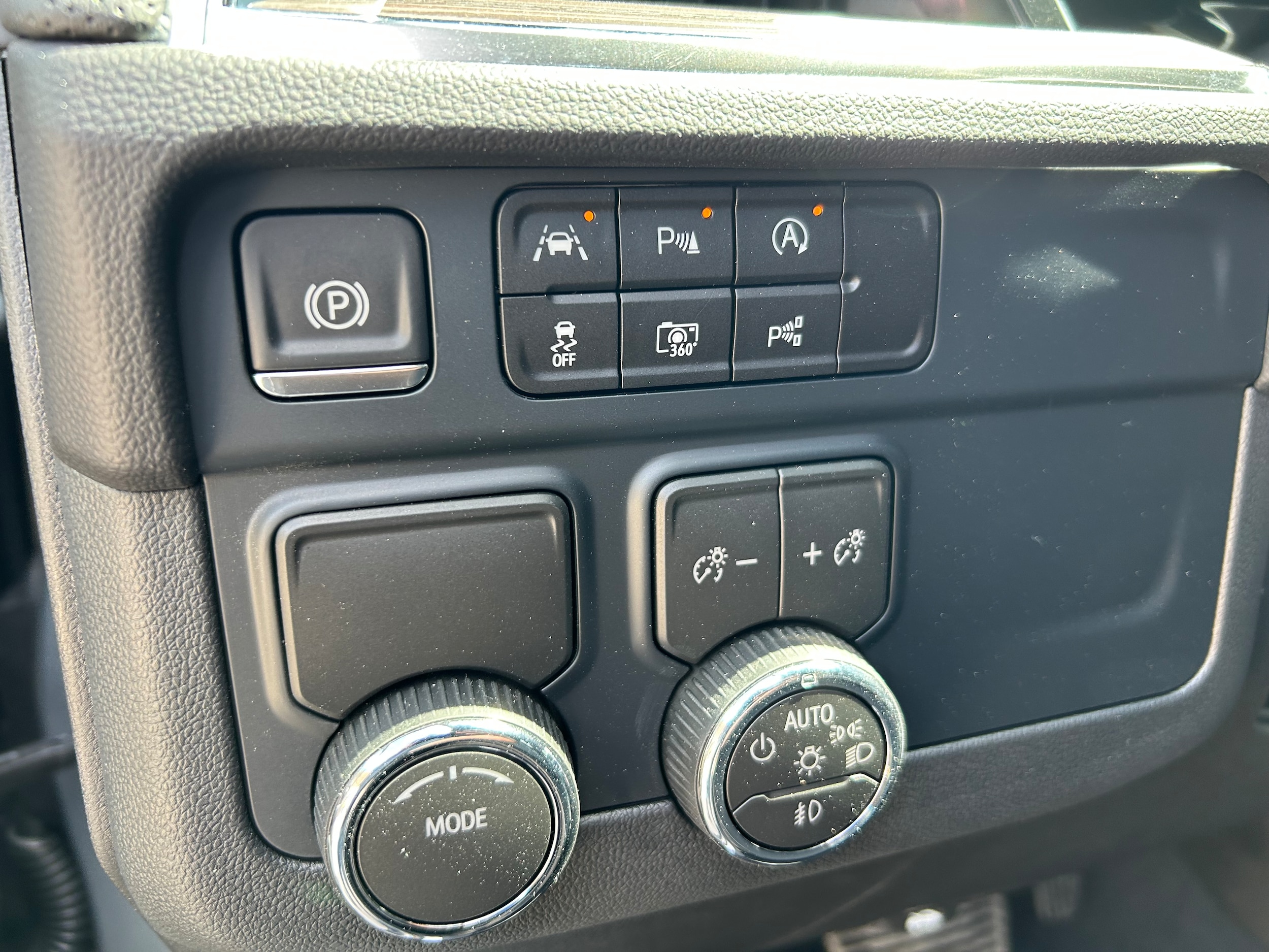 2026 Chevrolet Tahoe Premier - Photo 19