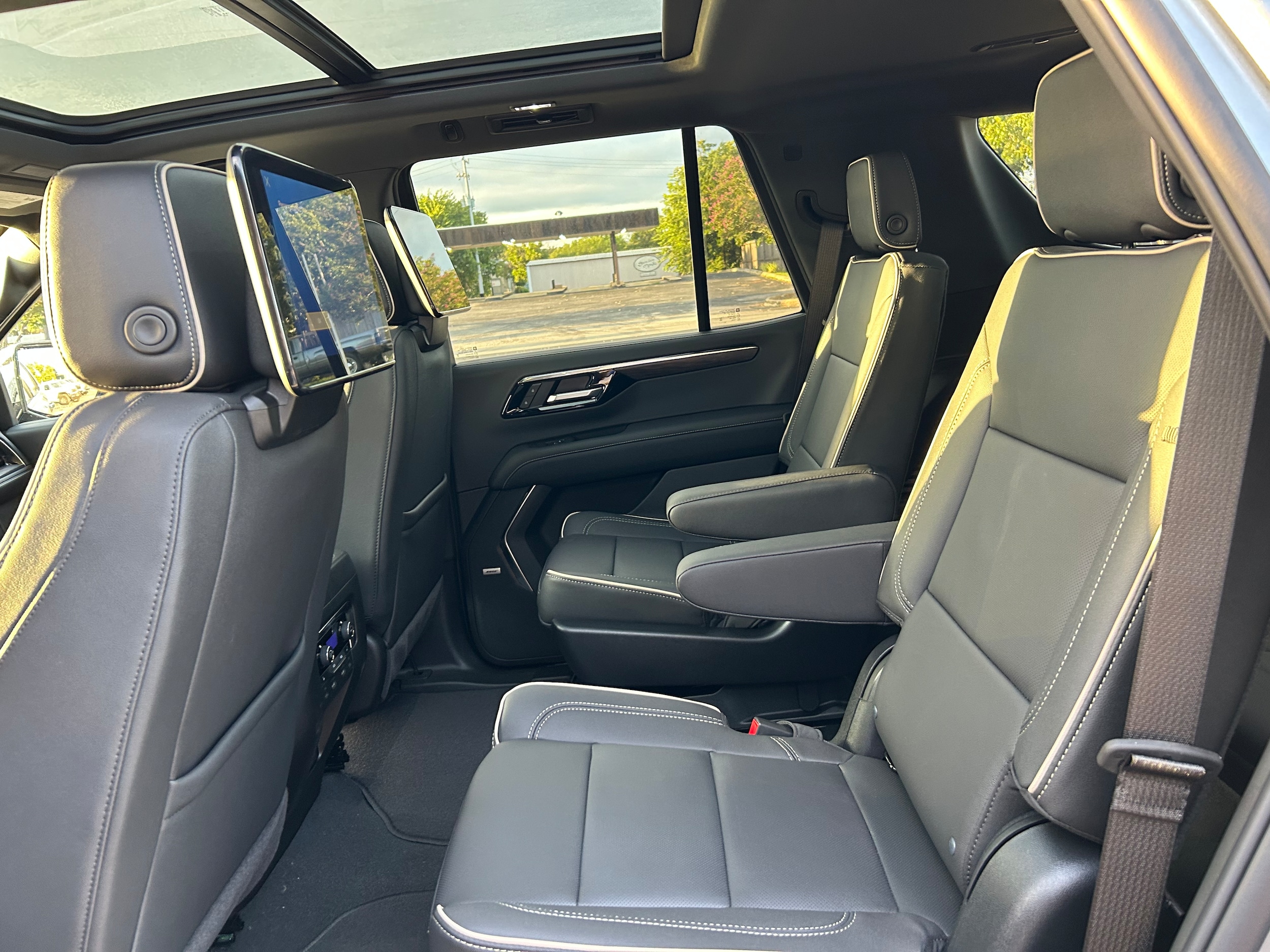 2026 Chevrolet Tahoe Premier - Photo 26