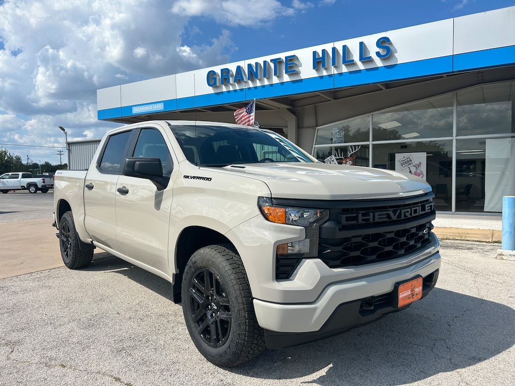 New 2026 Chevrolet Silverado 1500 Custom Truck