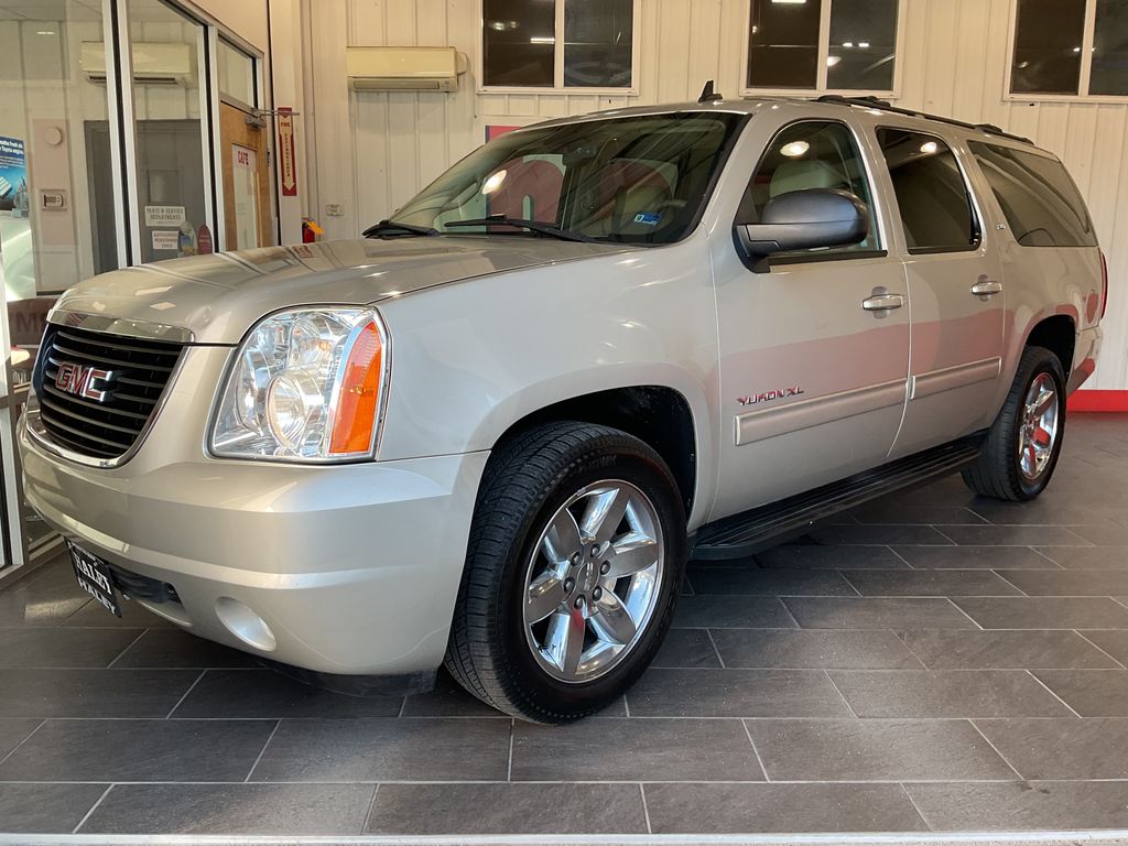 Used 2014 GMC Yukon XL SLT with VIN 1GKS1KE09ER220514 for sale in Farmville, VA