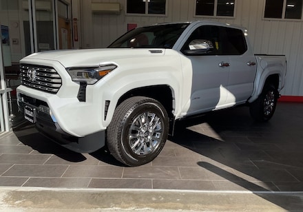 2026 Toyota Tacoma Hybrid Limited Truck