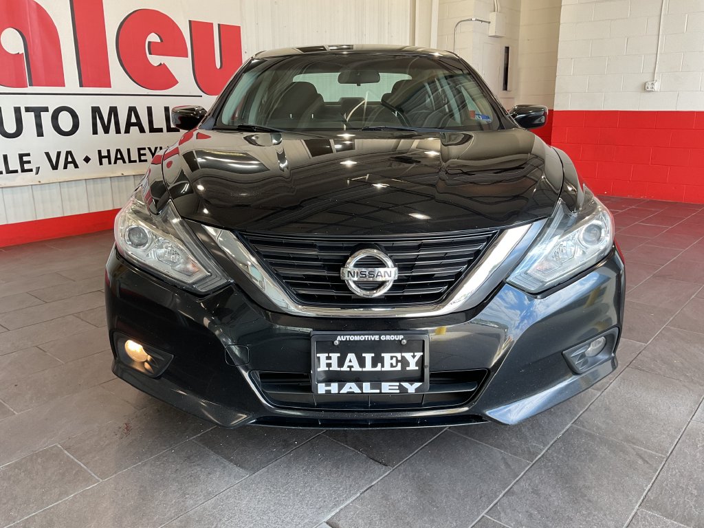 Used 2018 Nissan Altima 2.5 SV Sedan
