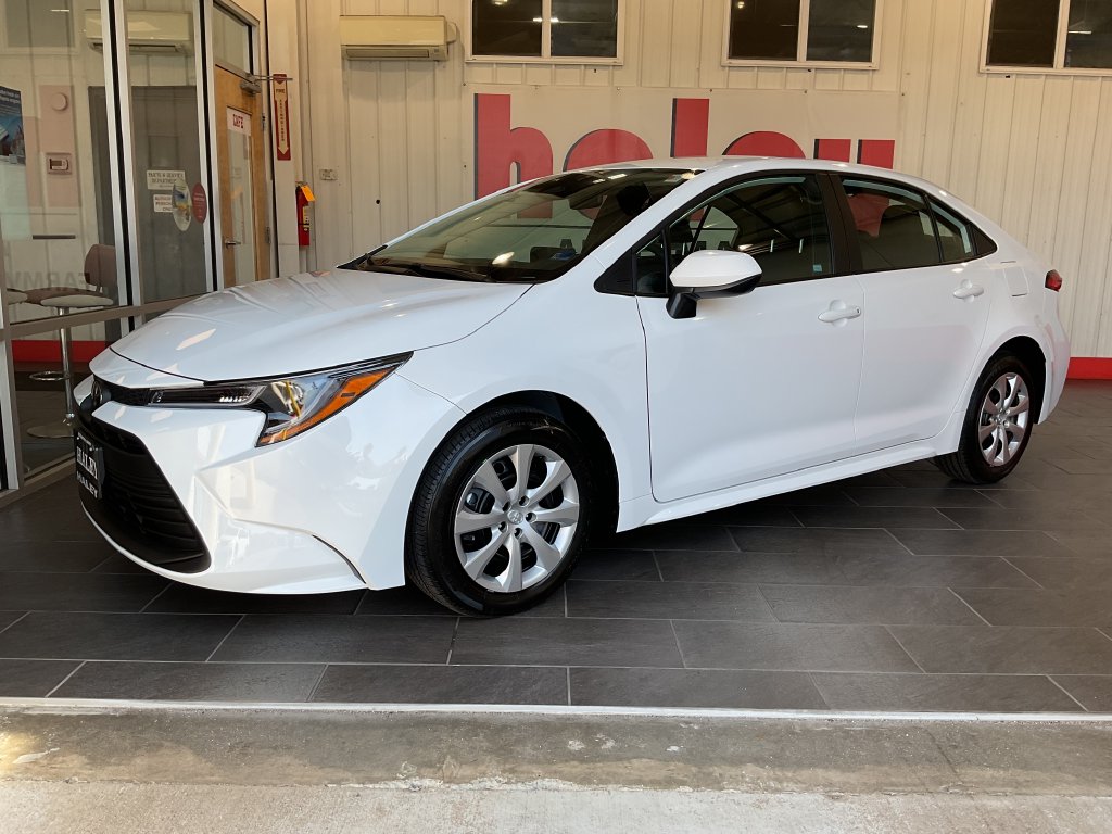2027 Toyota Corolla LE
