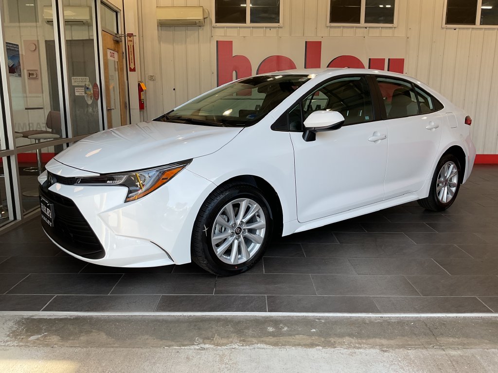 2027 Toyota Corolla LE