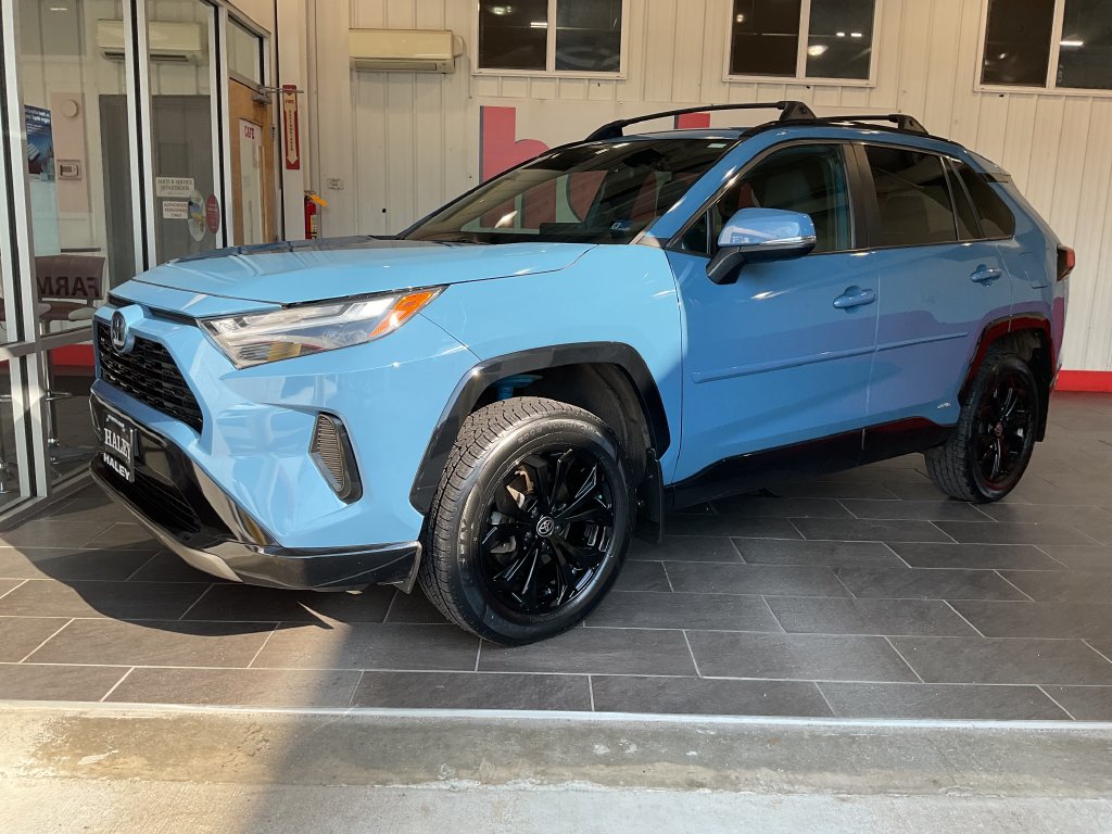 Used 2022 Toyota RAV4 Hybrid SE SUV