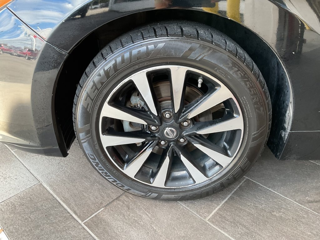 Used 2018 Nissan Altima 2.5 SV Sedan