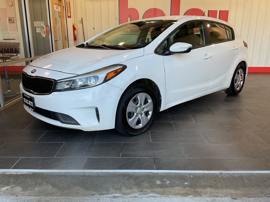 2017 Kia Forte5 LX