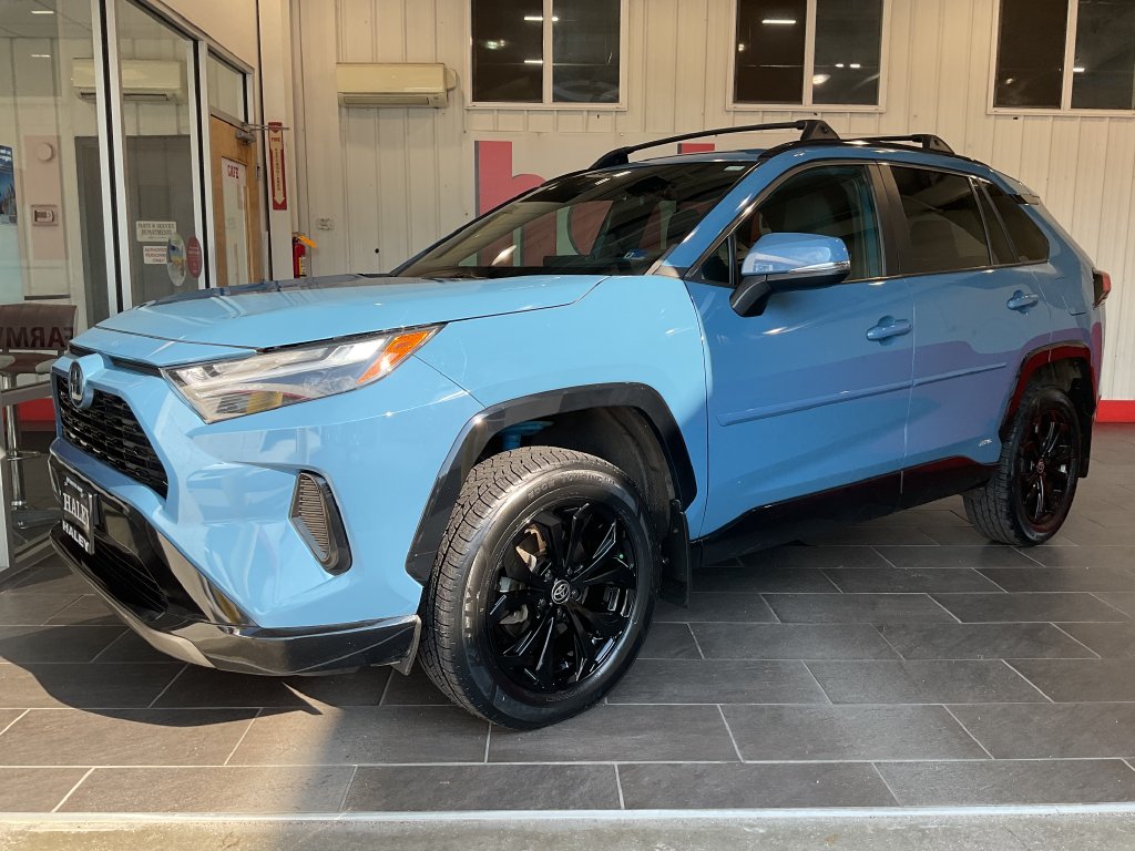 Used 2022 Toyota RAV4 Hybrid SE SUV