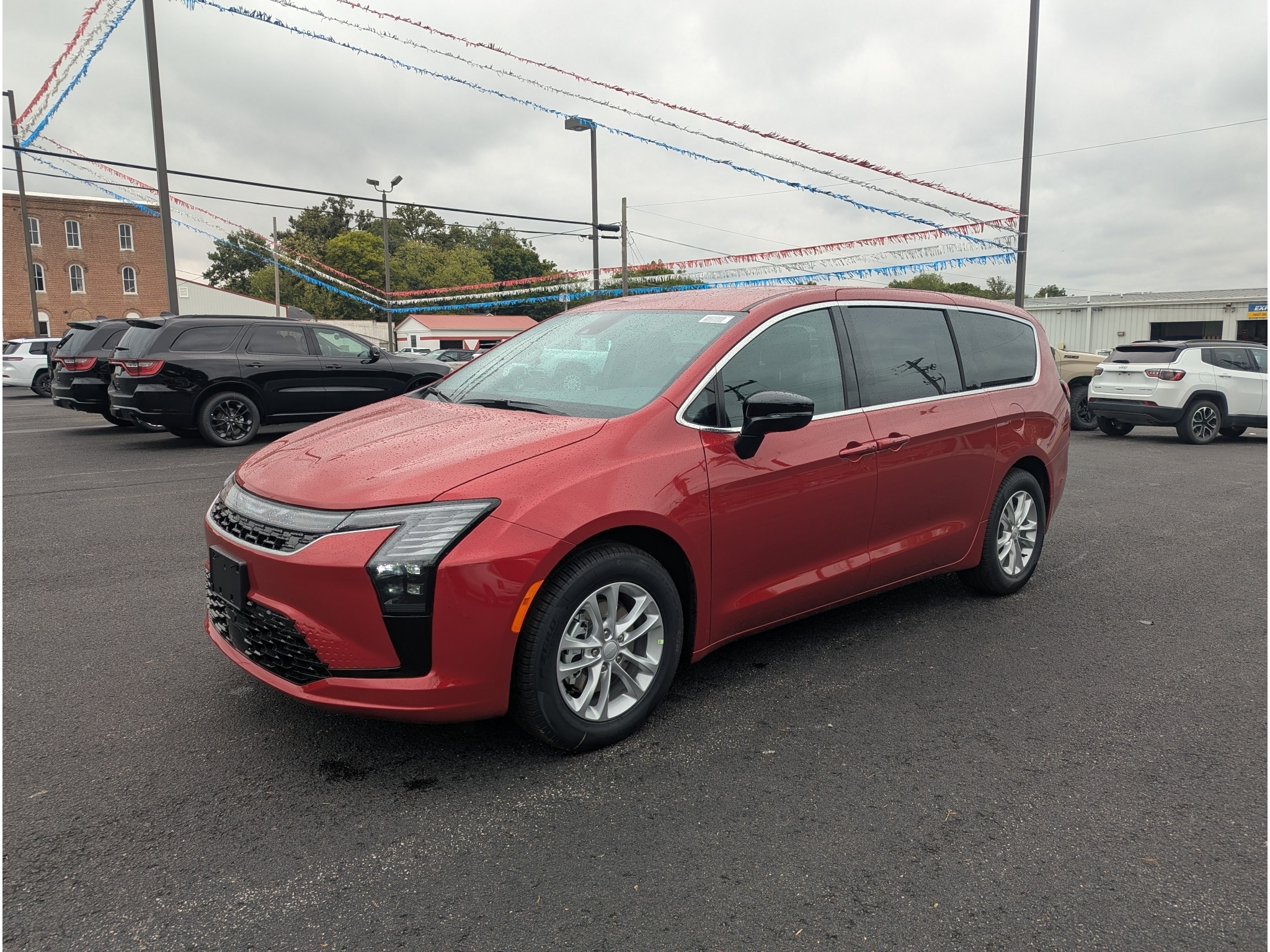 2027 Chrysler Pacifica Select