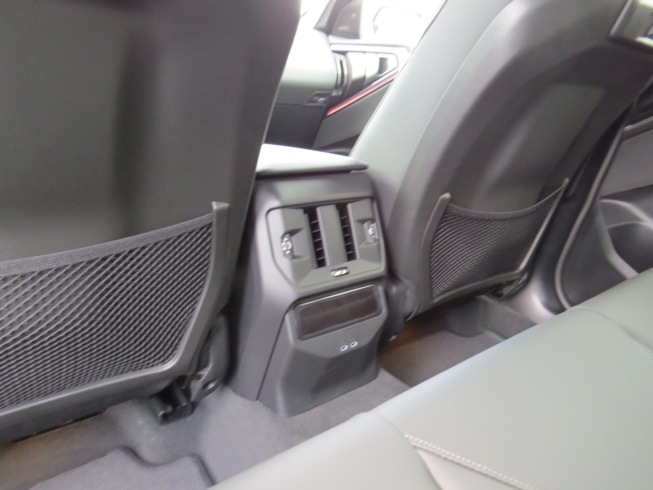 2026 BMW X3 30 - Photo 10