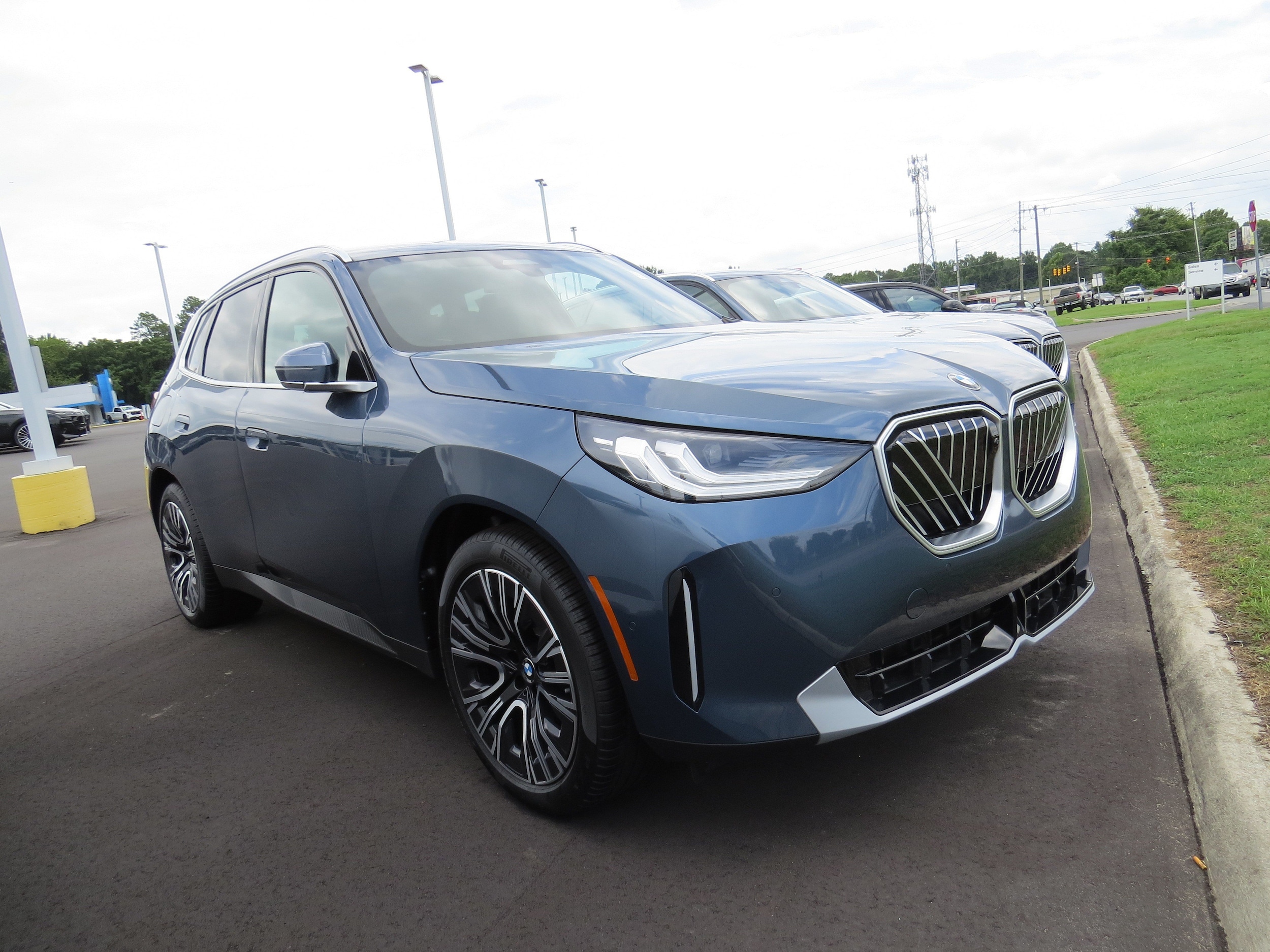 2026 BMW X3 30 - Photo 21