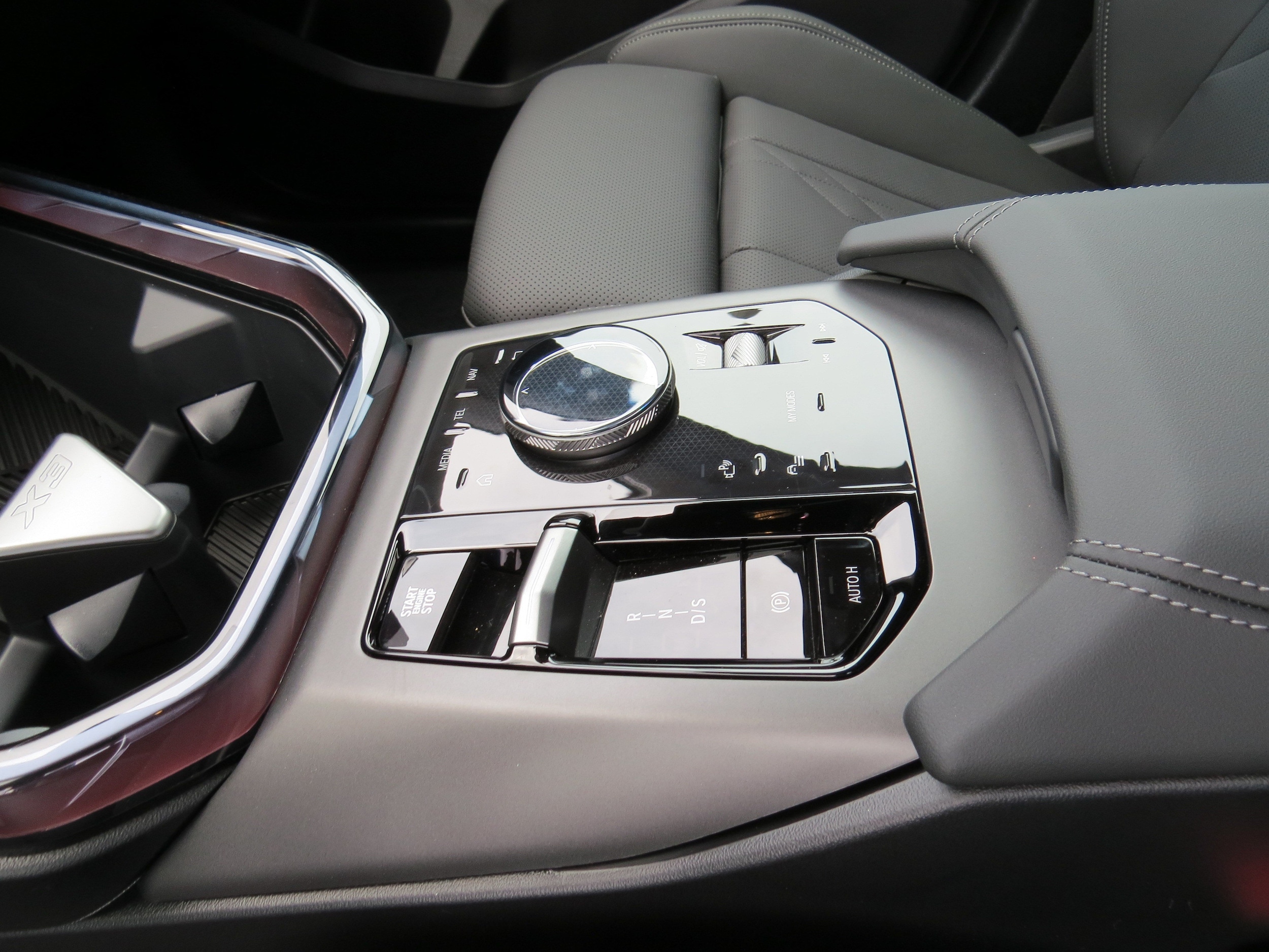 2026 BMW X3 30 - Photo 17
