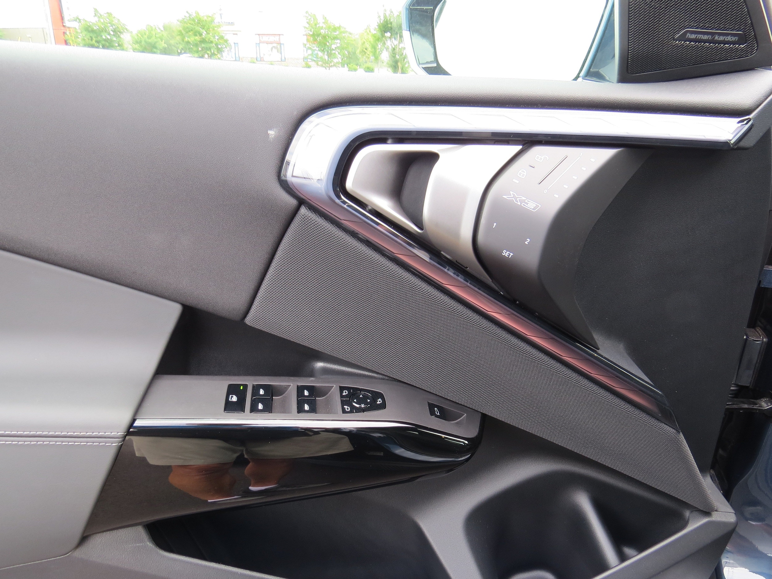 2026 BMW X3 30 - Photo 13