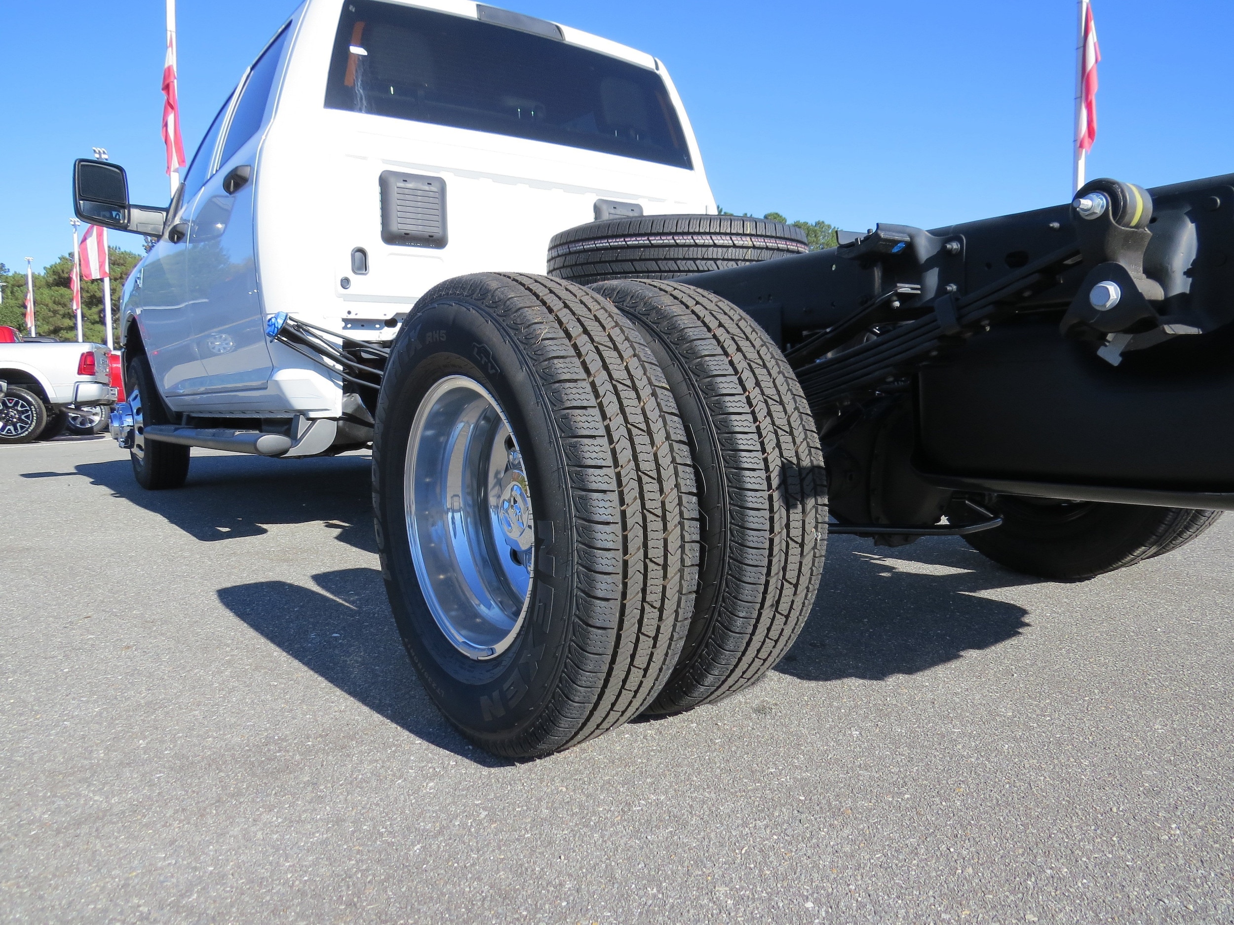 2026 RAM 3500 Chassis Tradesman - Photo 14
