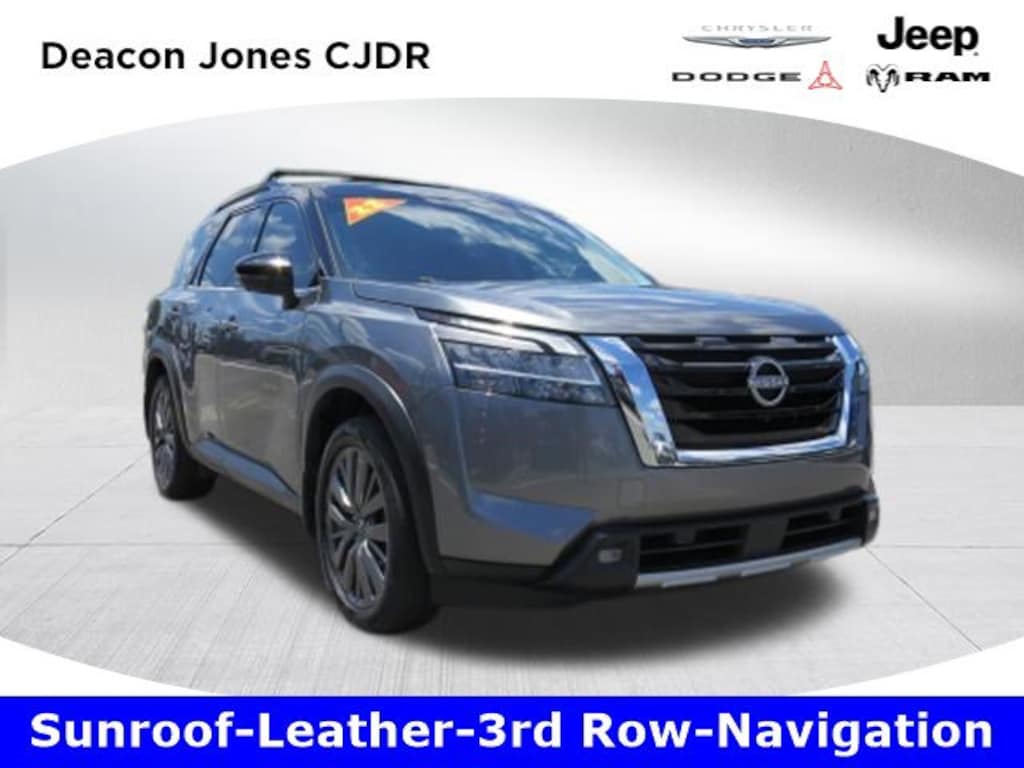 Used 2022 Nissan Pathfinder SL SUV