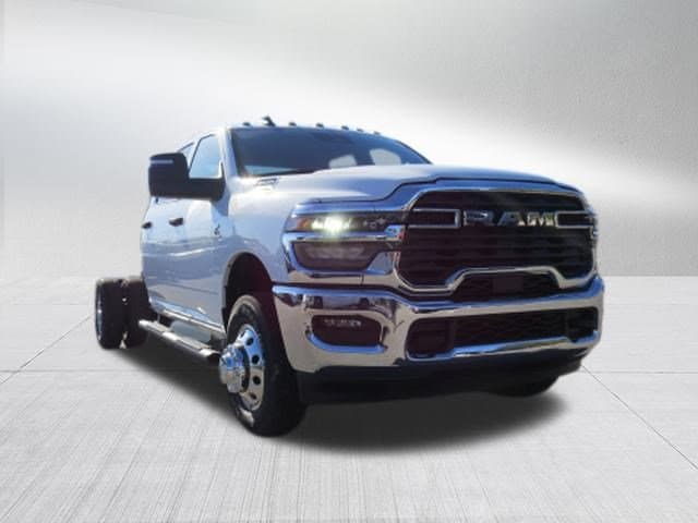 2026 RAM 3500 Chassis Tradesman - Photo 10