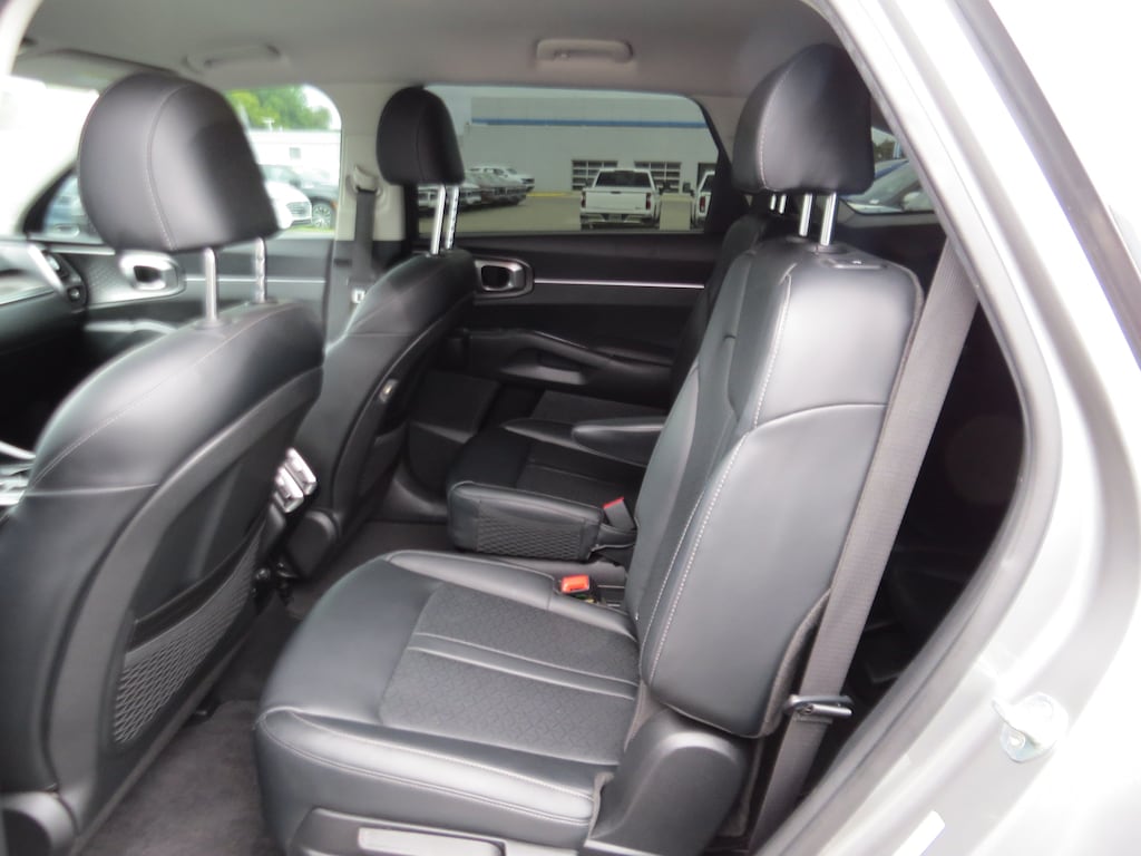 Used 2022 Kia Sorento Hybrid EX SUV