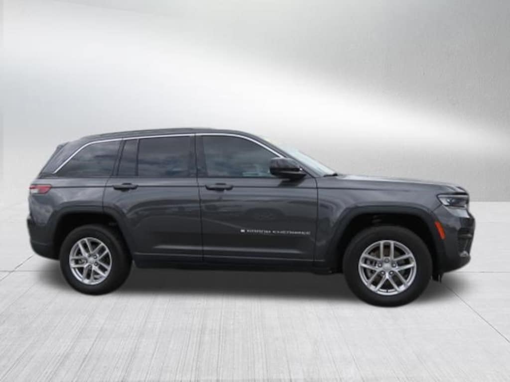 Certified 2024 Jeep Grand Cherokee Laredo SUV