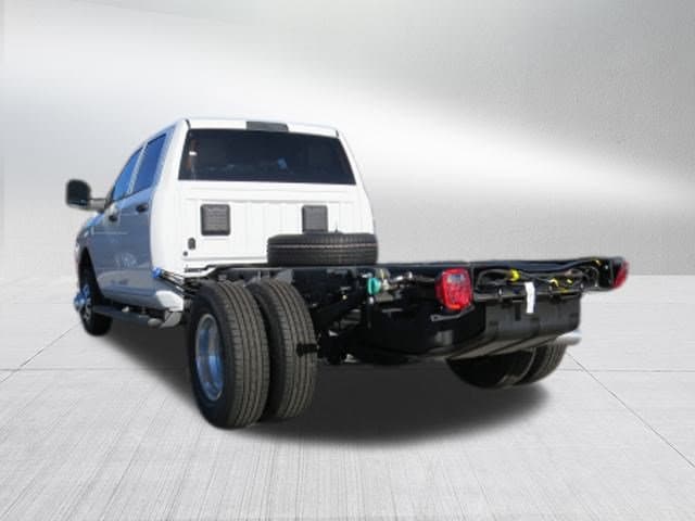 2026 RAM 3500 Chassis Tradesman - Photo 6