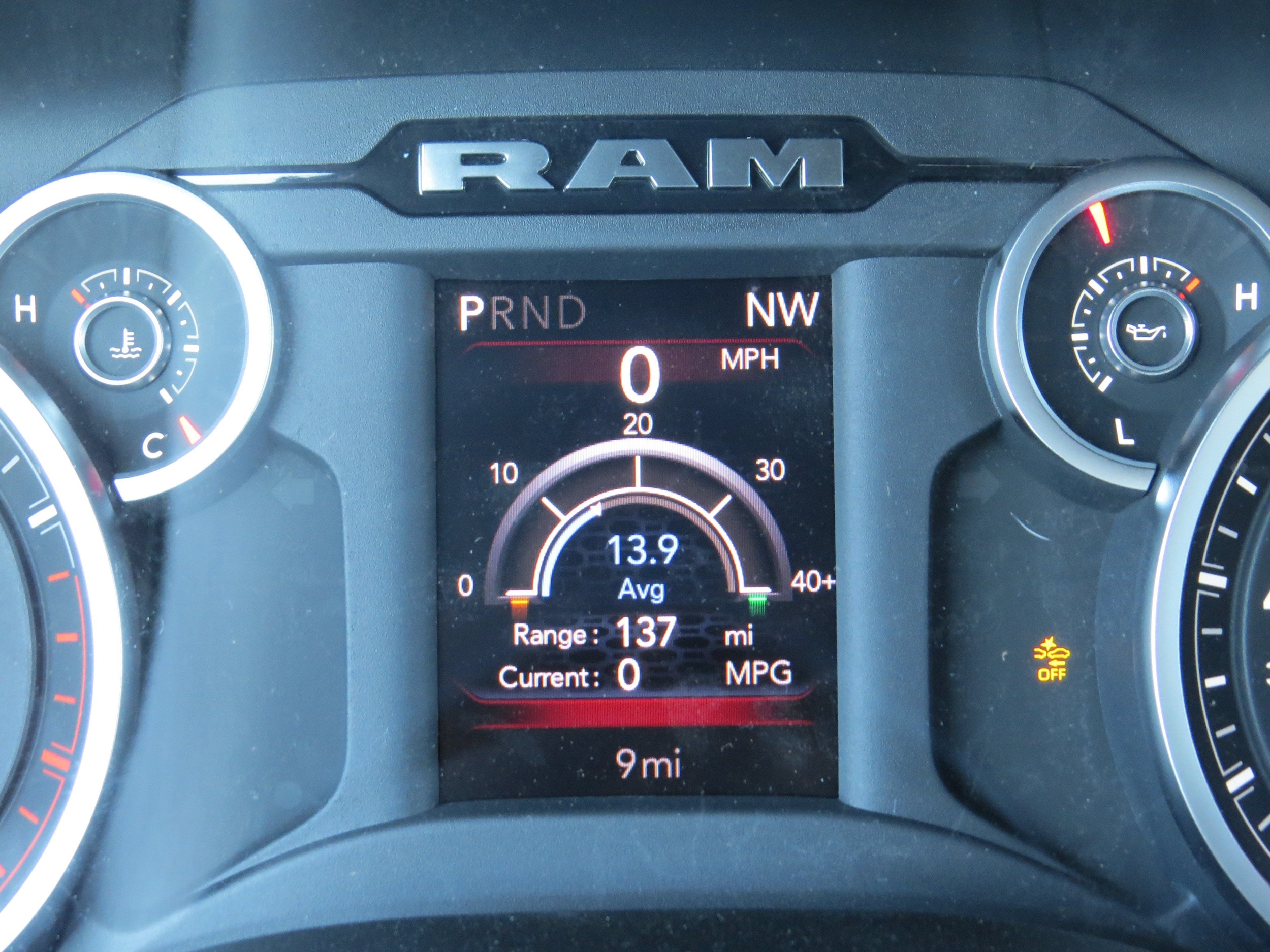 2026 RAM 3500 Chassis Tradesman - Photo 27