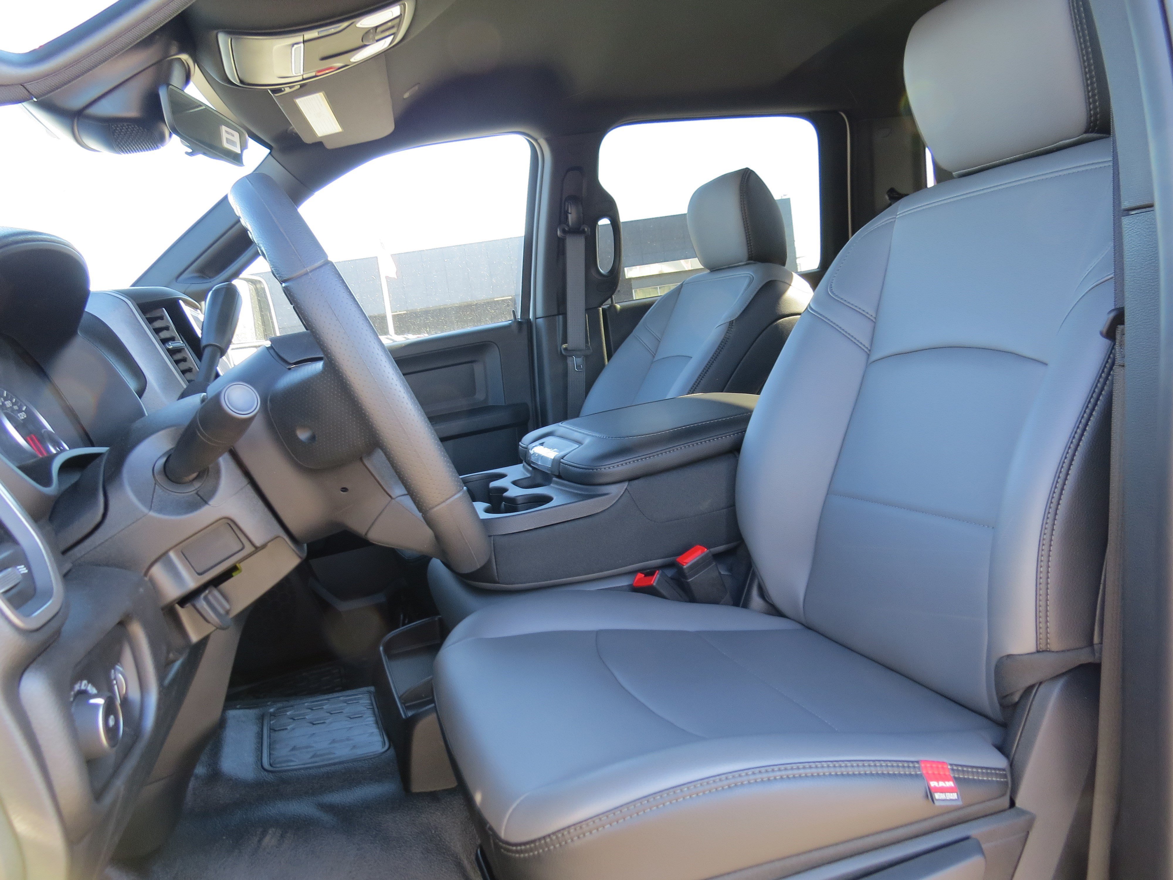 2026 RAM 3500 Chassis Tradesman - Photo 21