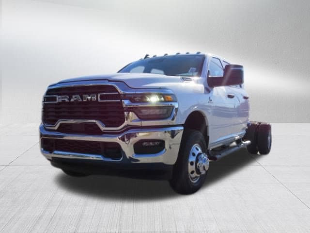 2026 RAM 3500 Chassis Tradesman - Photo 8