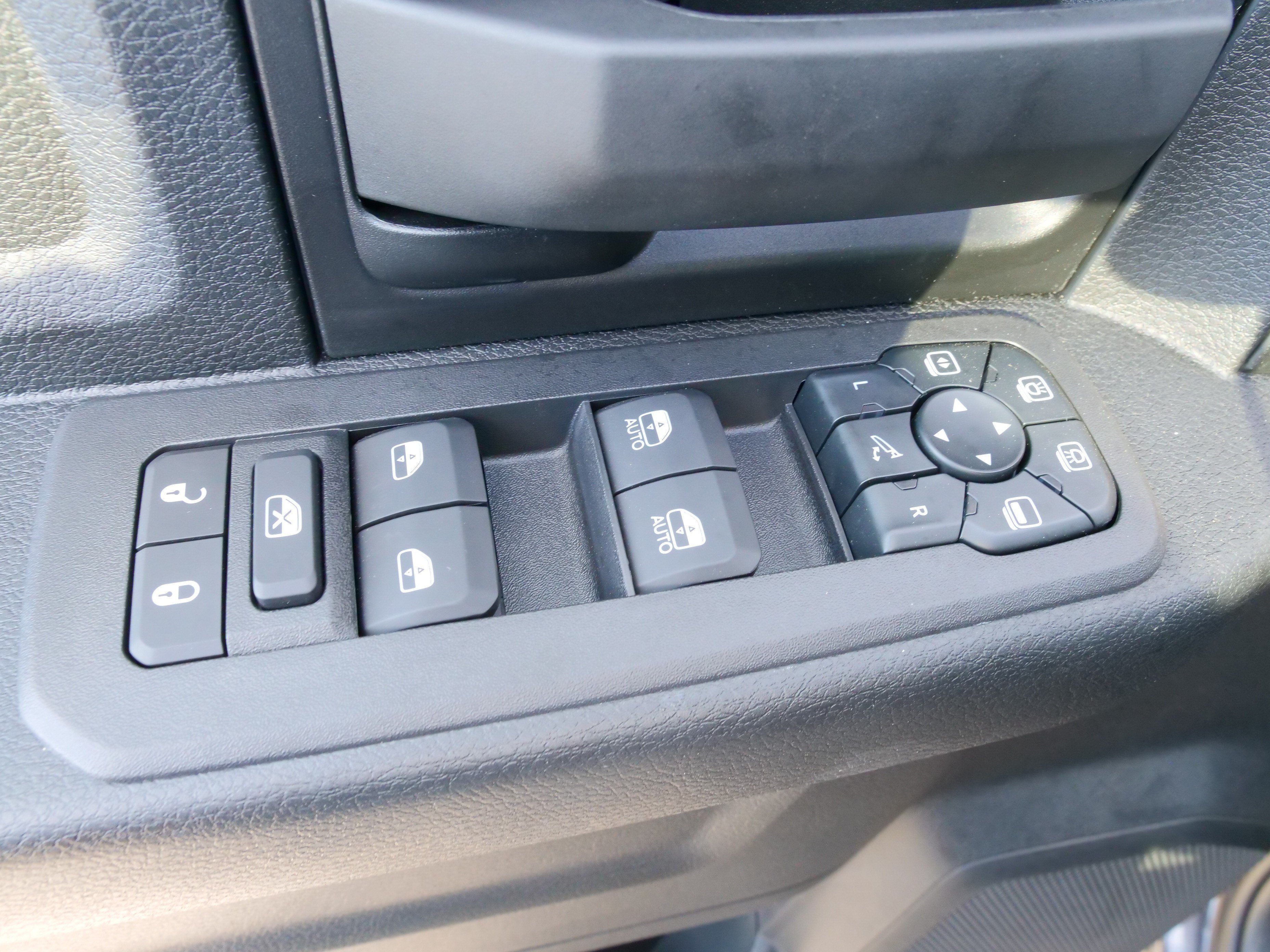 2026 RAM 2500 Tradesman/Black Express - Photo 15